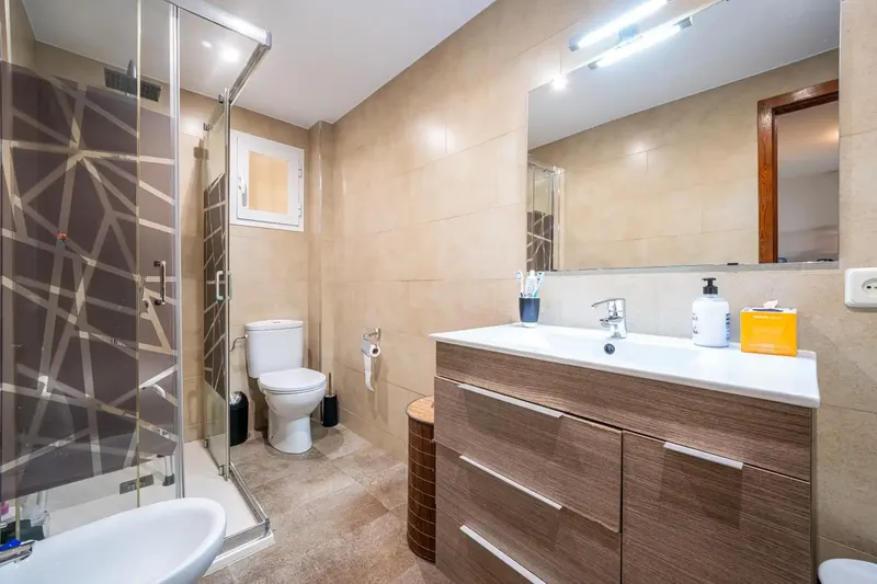Os presentamos en exclusiva esta magnífica vivienda de 80 m², situada en la Plaza San Cosme, en el consolidado barrio de Son Cotoner, Palma — photo 9