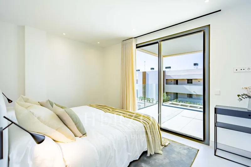 Exclusive new-build apartment with roof terrace and sea views in Sa Ràpita — photo 12