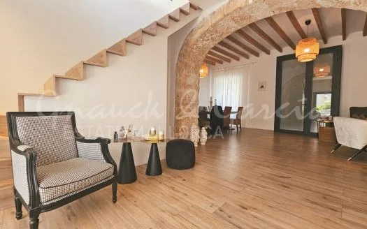 villa in Santa Maria del Cami — photo 1