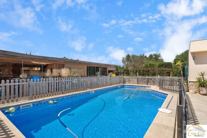 Mediterranean Luxury Villa with Pool and Complete Privacy in Portocolom — photo 2
