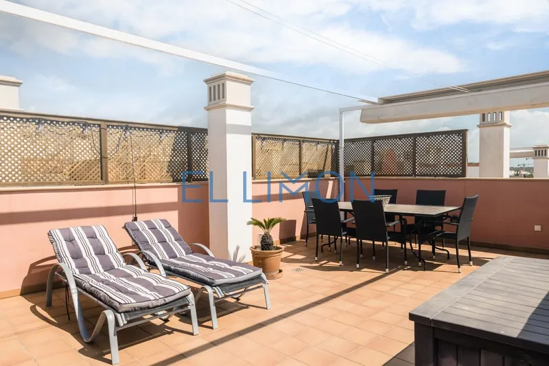 Apartment with wonderful terrace — photo 2