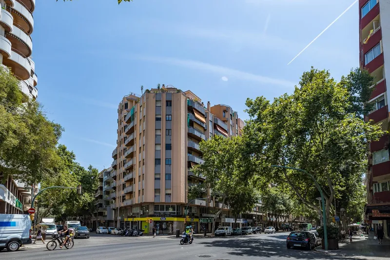 Flat - Palma de Mallorca (Marqués de la Fontsanta), Built Surface 126m², Terrace Size 15m², 4... — photo 1