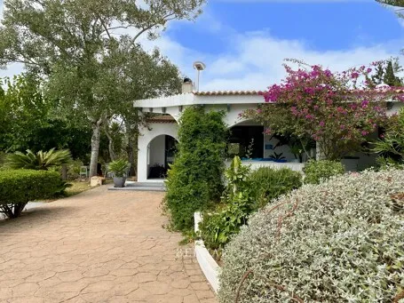 Charming finca near Sineu with panoramic views, guest apartment and 50 m² pool — photo 3