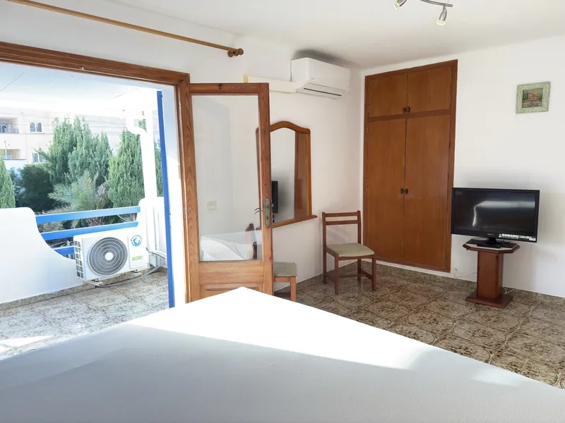 Charming House for Sale in Cala Llombards, Mallorca — photo 10