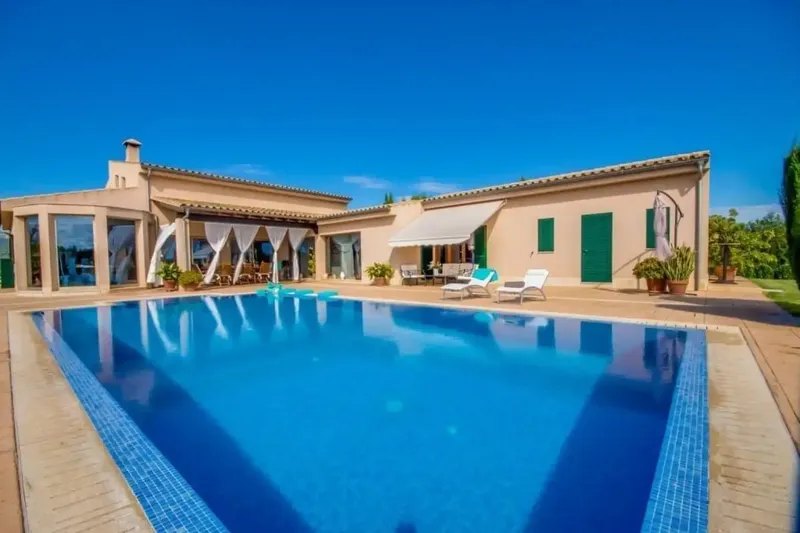 ¡Bienvenido a la villa de sus sueños en Mallorca! Esta moderna finca le ofrece a usted y a su familia o pareja todo lo necesario para unas v — photo 3
