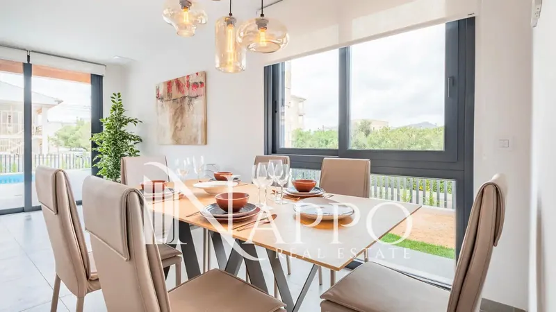 Nappo Real Estate tiene el placer de presentaros este exclusivo chalet adosado de obra nueva con jardín y terrazas privadas, ubicado a tan s — photo 5