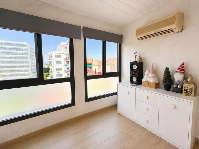 We present this magnificent opportunity, a home located in one of the most sought-after areas of El Arenal de Llucmajor, just 100 meters from the sea — photo 12