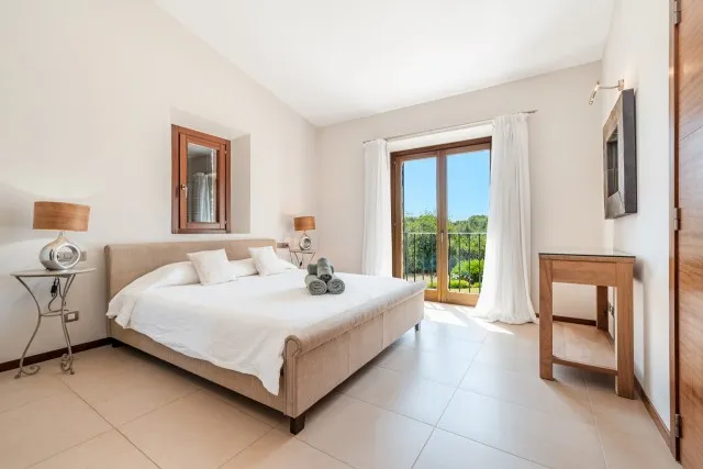 Luxurious villa for sale near Pollensa, Mallorca — photo 9