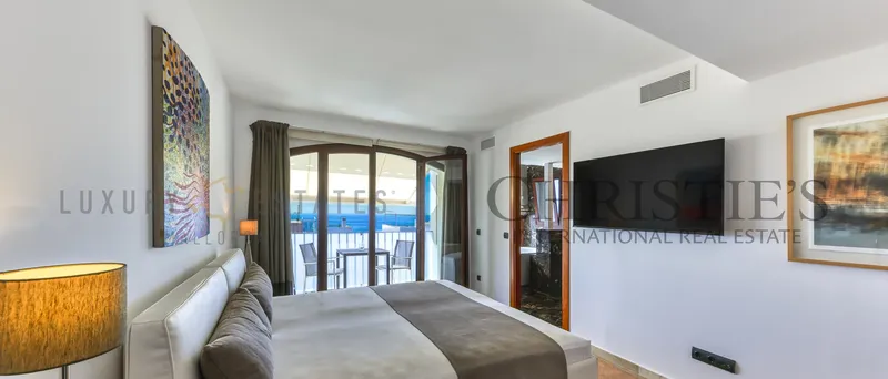 New built penthouse in exclusive community on La Mola — photo 9