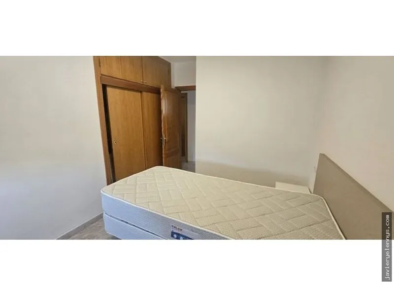 Flat for rent on Calle de Sant Rafel — photo 6