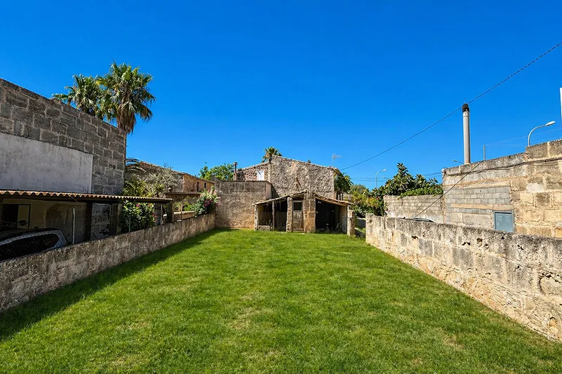 Building plot in Ses Salines — photo 4