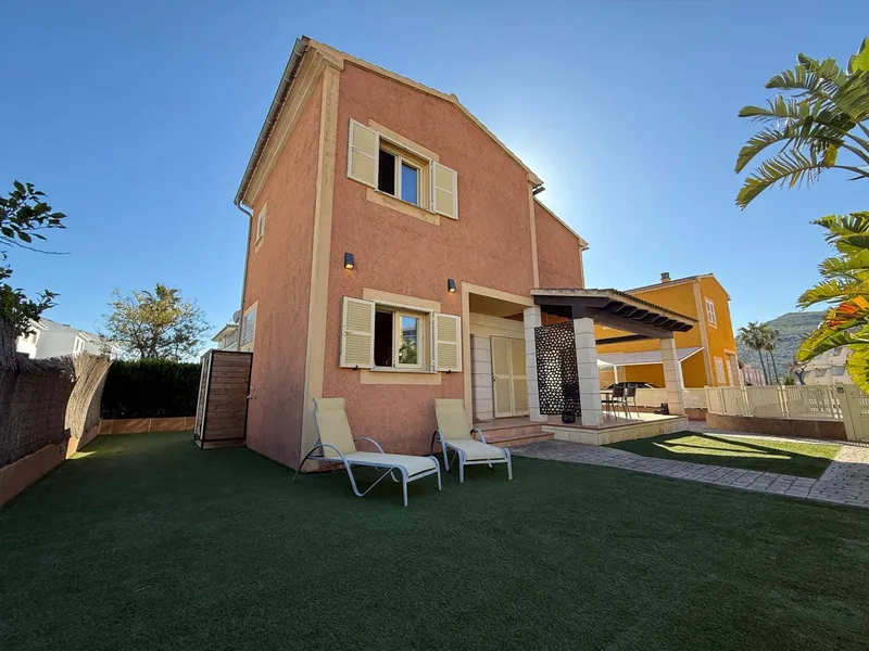 Villa for rent in Puerto de Alcudia, Alcúdia, Mallorca — photo 1