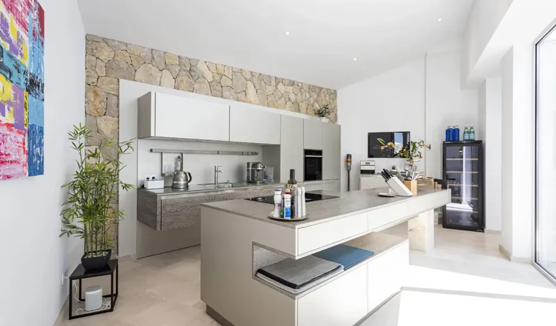 Luxury villa with sea views in Santa Ponsa — photo 8