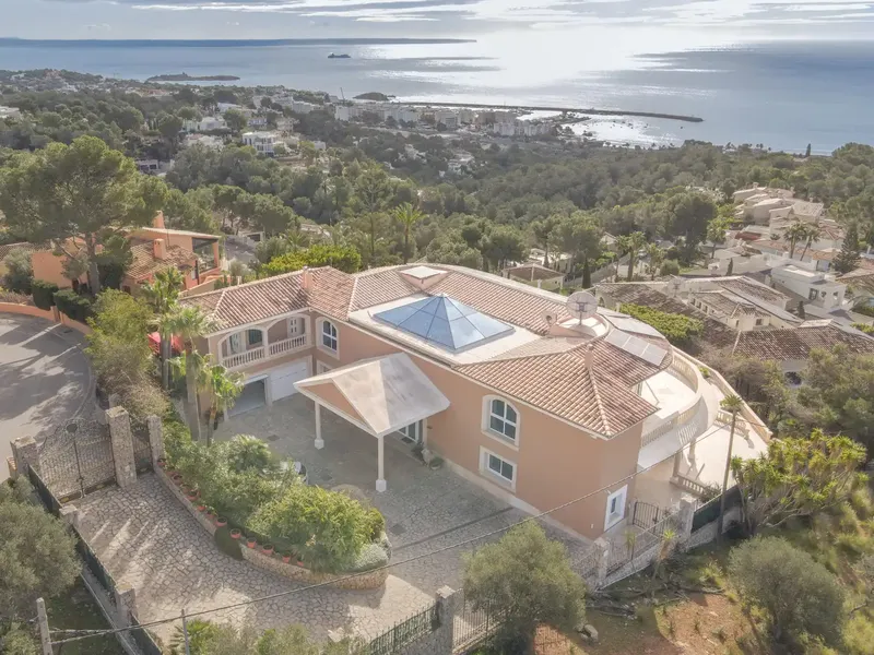 Casa rústica con piscina en alquiler en Costa d'en Blanes — photo 1