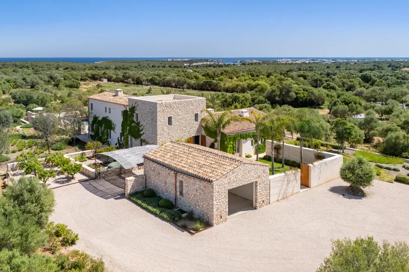 Newly built sea view finca in a small gated community close to Portocolom — photo 2