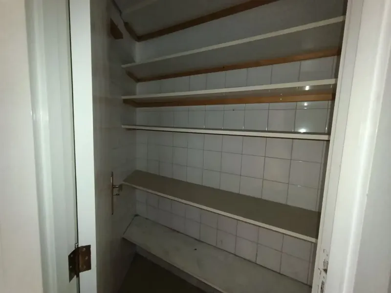 Piso con una situación inmejorable, a sólo 50 metros del Mercado del Olivar. Si te gusta vivir en el mismo centro de Palma, esta es una gran — photo 7