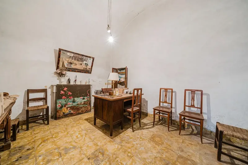 This house for renovation is located in Sant Llorenç, in an area with year-round activity in Mallorca. From gestpropiedad, real estate — photo 7