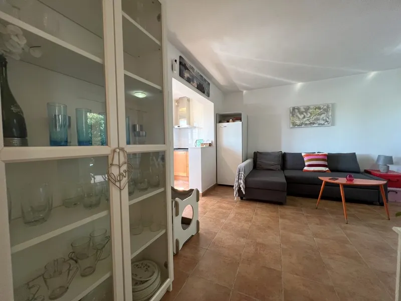 Charming Ground Floor Apartment for Sale in Badia Blava — photo 9