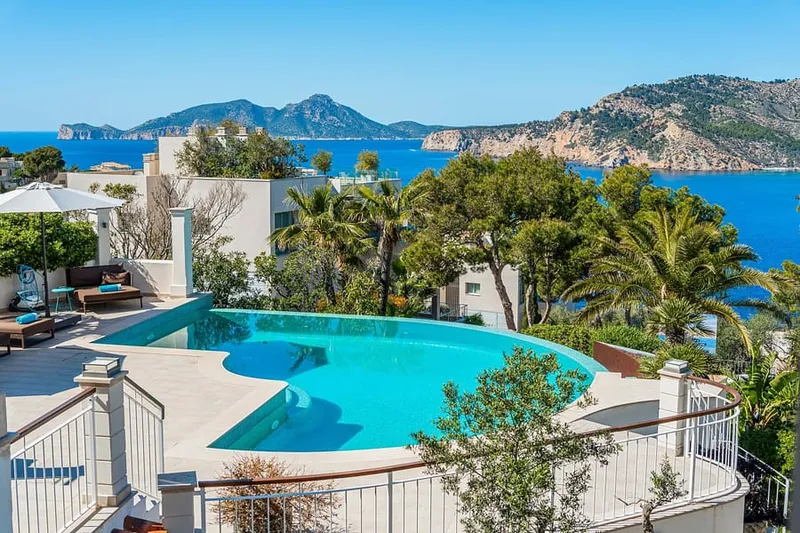 Mallorcan-style villa with breathtaking sea and harbor views — photo 2