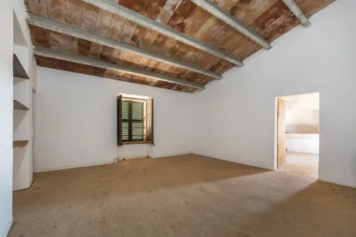 Inca: Finca estate with attractive investment opportunities, lots of land and a dreamlike view near Inca — photo 9