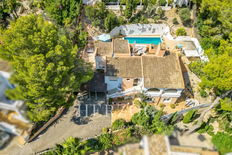 Mediterranean villa with sea views and private pool in Costa de la Calma — photo 11