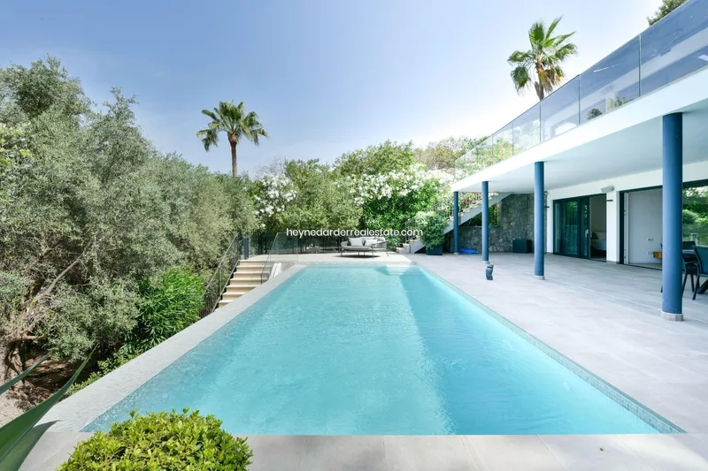 Villa en Port d'Andratx — photo 1