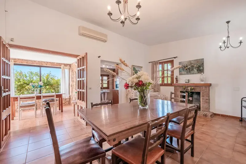 Fantastic finca in Colonia de Sant Jordi, a magnificent property with great potential, located just meters from the charming town — photo 2
