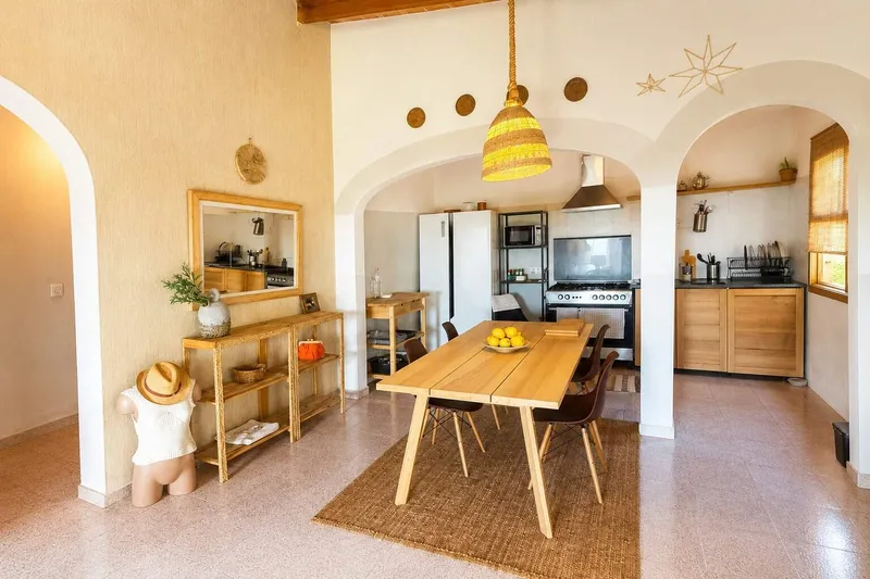 1,582 m² country house with 4 rooms, fireplace and garden for sale — photo 3