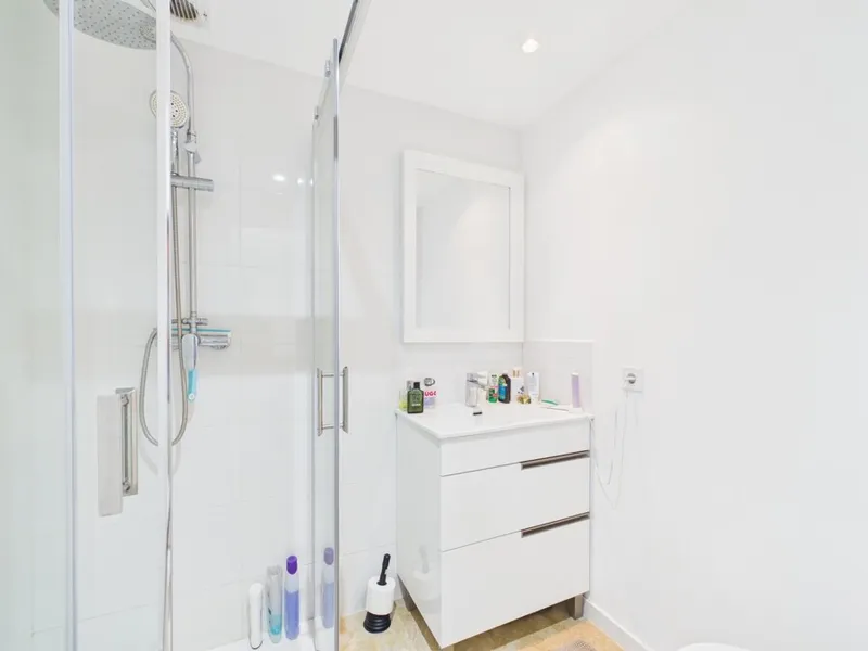 Stunning Renovated First-Line Sea Apartment in Santa Ponsa — photo 12