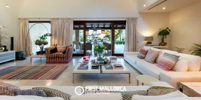 Luxury villa with golf views in Santa Ponsa — photo 10