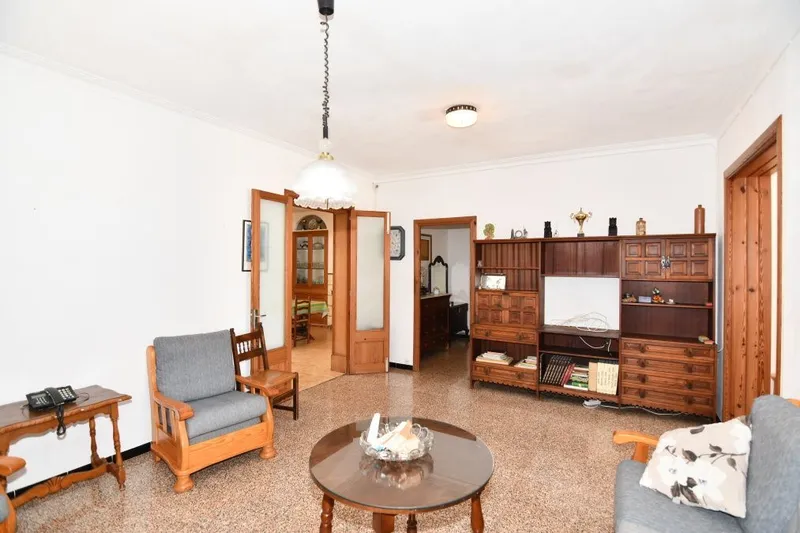 Town house with patio and possibilities of making an apartment on the first floor, in [...] — photo 6
