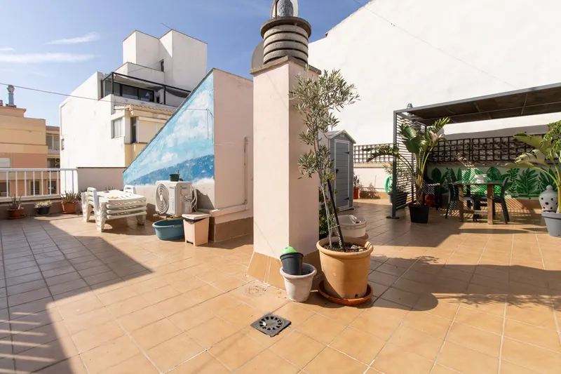Penthouse with large terrace just steps from the beach in Can Pastilla — photo 2