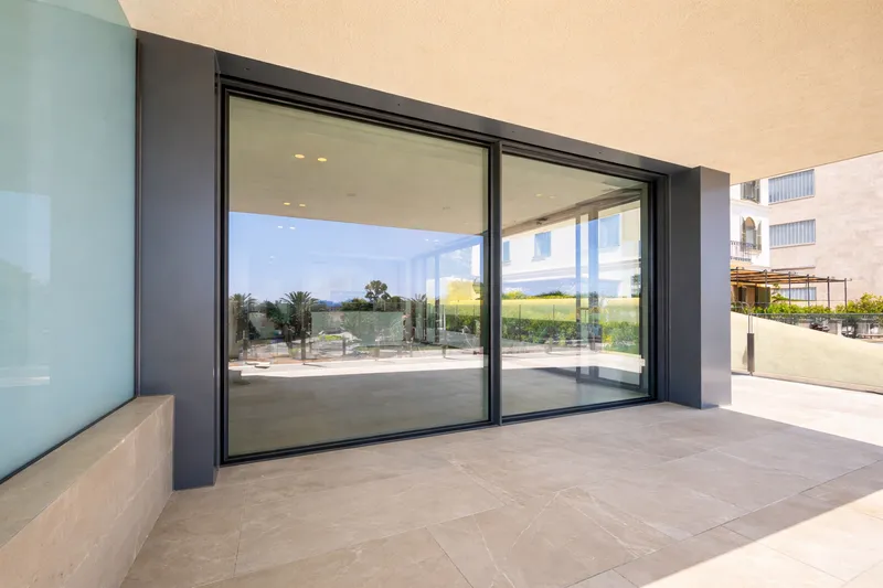 Modern apartment with panoramic sea views on the first line at Paseo Marítimo, Palma — photo 4