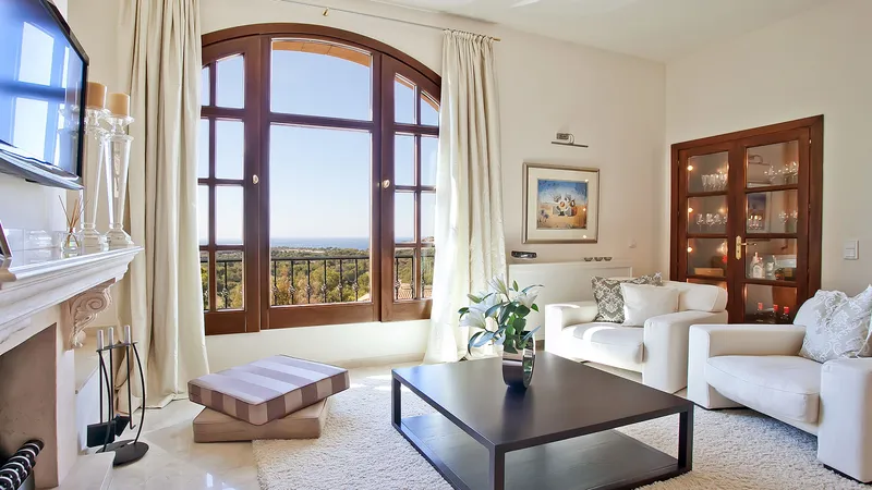 Mediterranean luxury villa with fantastic views over Bendinat to the sea — photo 8
