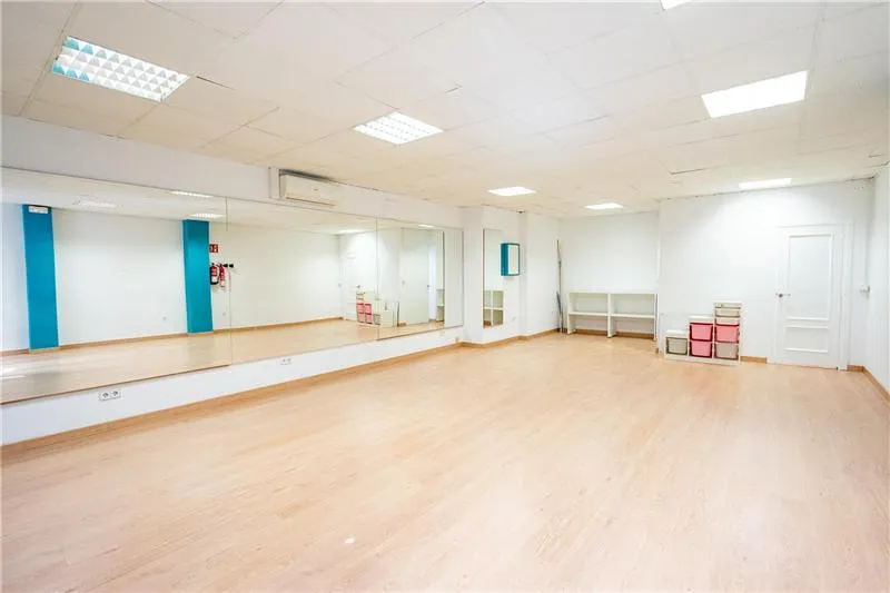 Commercial premises of approx. 70m² in the Valldemossa Road area — photo 1