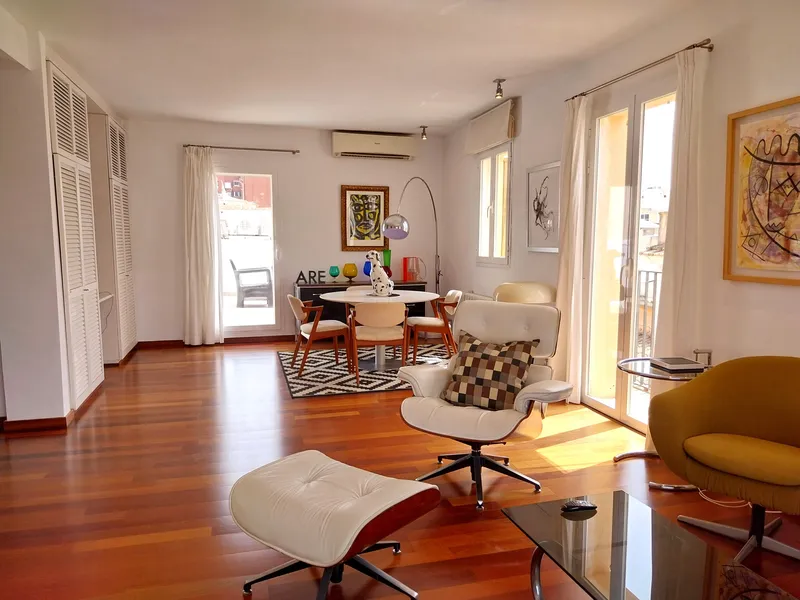 Palma Old Town: Renovated apartment with private terrace and optional underground parking space — photo 3