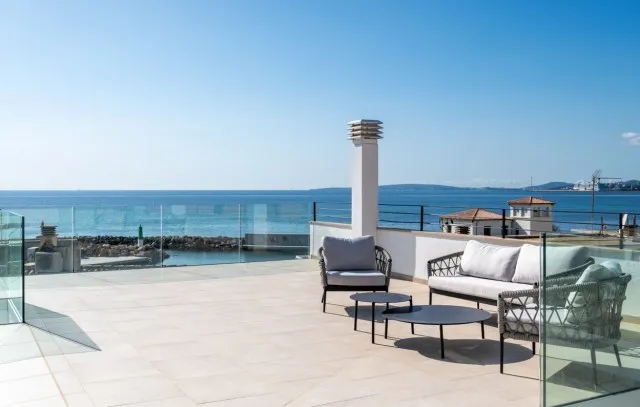 Luxury penthouse with sea views in Portixol — photo 1