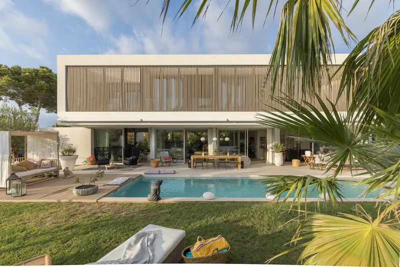 Modern Villa in Luxury Area of Santa Ponsa — photo 3