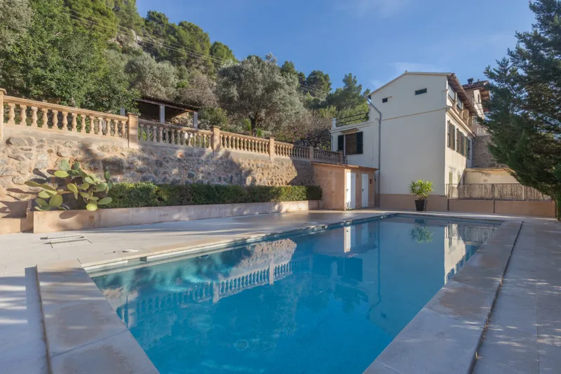 Two spacious apartments with pool in Port de Sóller — photo 1