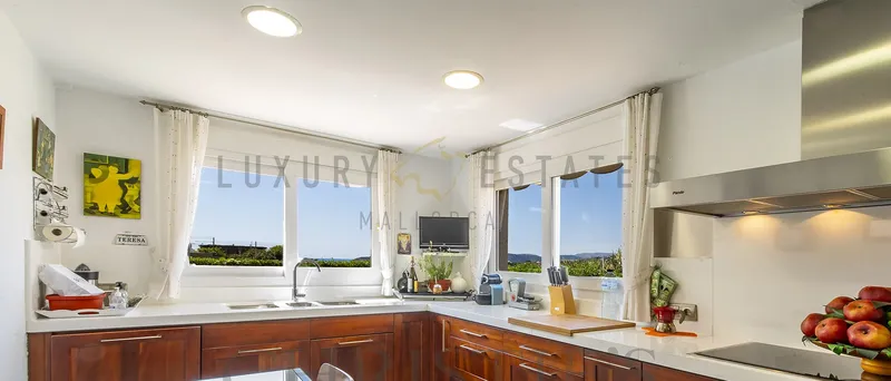 Villa first line in Port Adriano with views of the harbour. — photo 3
