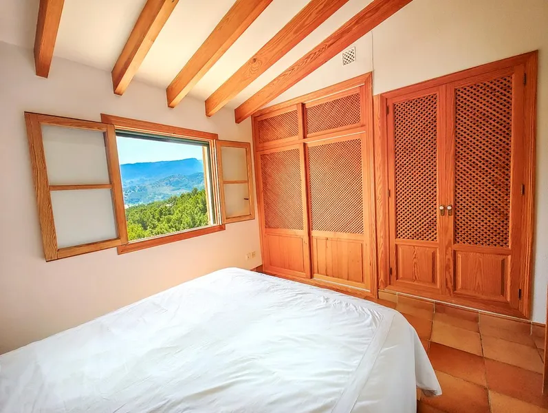 Apartment for sale in Port de Sóller with mountain views, pool and sunny terrace — photo 11