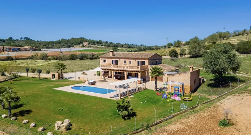 Beautiful rustic finca with holiday license, Manacor ... — photo 1