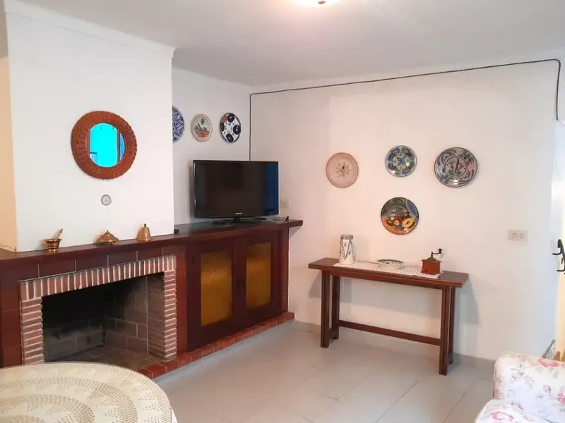 Unlock the potential of this townhouse in a coveted Pollença Pueblo — photo 6