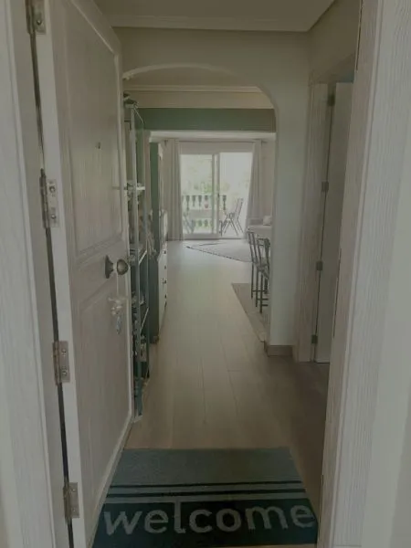 Selling a very well-maintained apartment in Santa Ponsa with two bedrooms and two bathrooms — photo 1