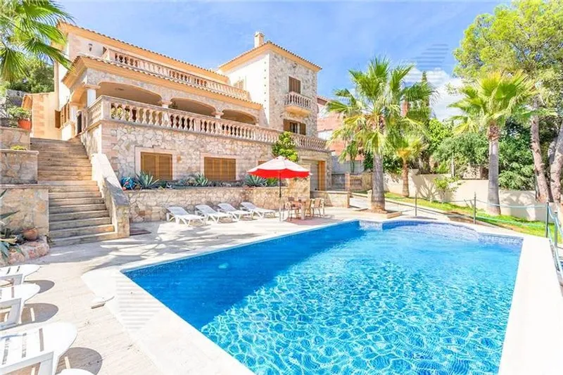 Detached house in Cala Major, Palma de Mallorca — photo 1