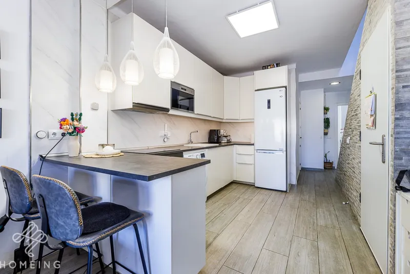 Reformed village house with great style, patio, 2 terraces, 3 bedrooms and attic — photo 4