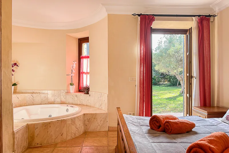Dreamlike finca: luxury and Mallorcan flair with holiday rental license for 12 guests — photo 5