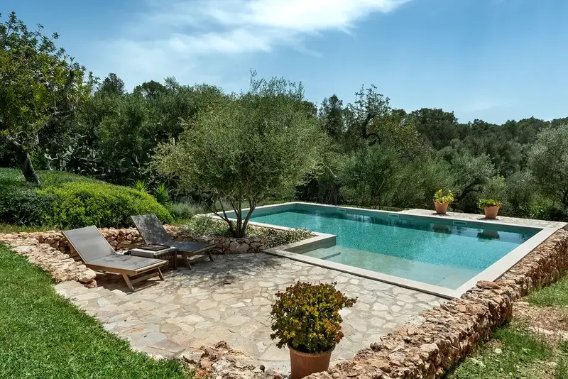 This spectacular newly built rustic estate is located on a large plot of 31,382 m² in the charming surroundings of Ruberts — photo 2