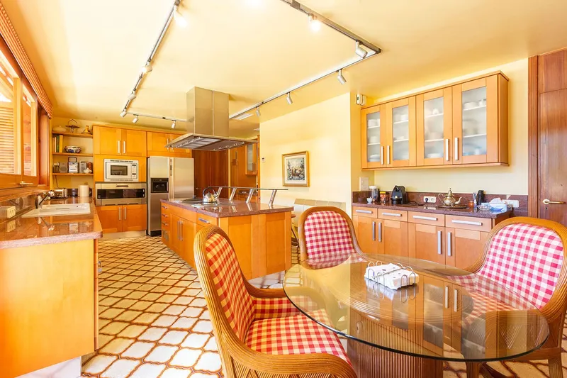 Exclusive villa in an excellent location directly on the golf course — photo 9