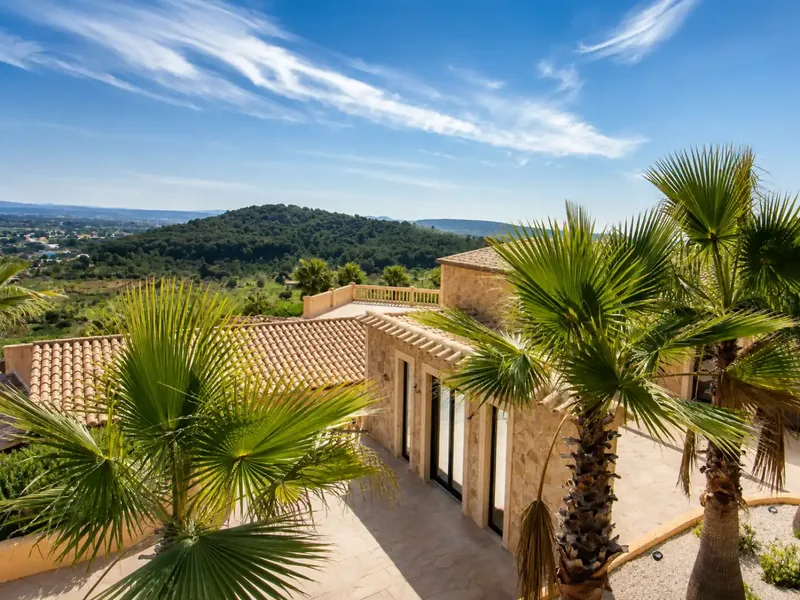 Exclusive natural stone property with guest house, pool and spectacular panoramic views near Alaró — photo 10